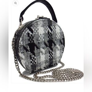 Sondra Roberts Canteen CrossBody NWOT